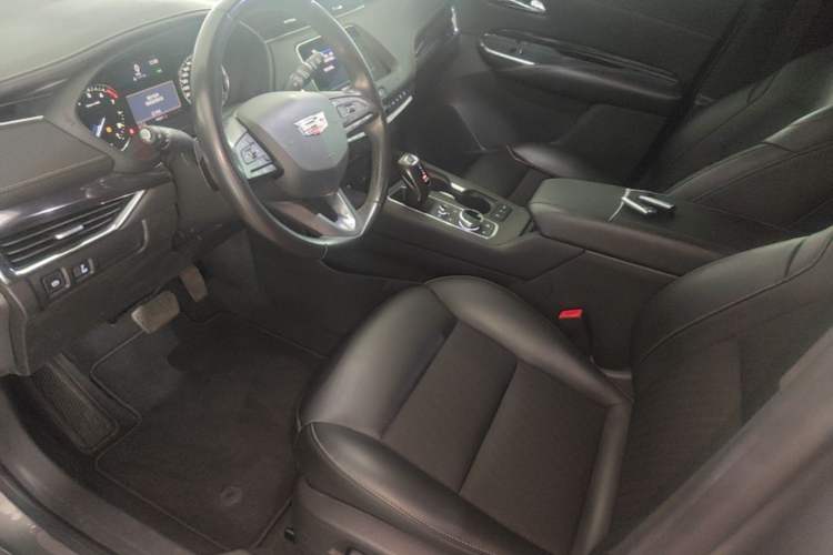 Used Cadillac XT4 2018 28T Two-Wheel Drive Tech Version
