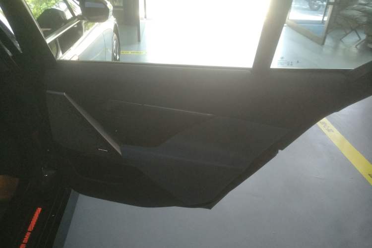 Used BMW i5 2024 eDrive 35L Prestige Luxury Package
