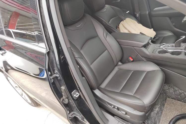 Used Cadillac XT4 2020 Revised Version 28T Two-Wheel Drive Leading Edition Right Front Seat