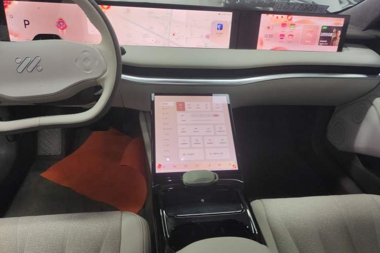 Used IM L7 2022 Dynamic Model Gear Lever