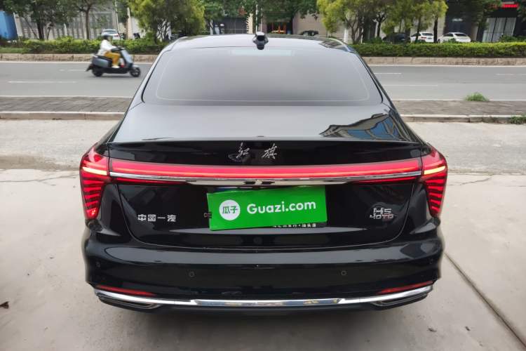 Used Hongqi H5 2024 2.0T Automatic Smart Connect Flagship Edition Rear