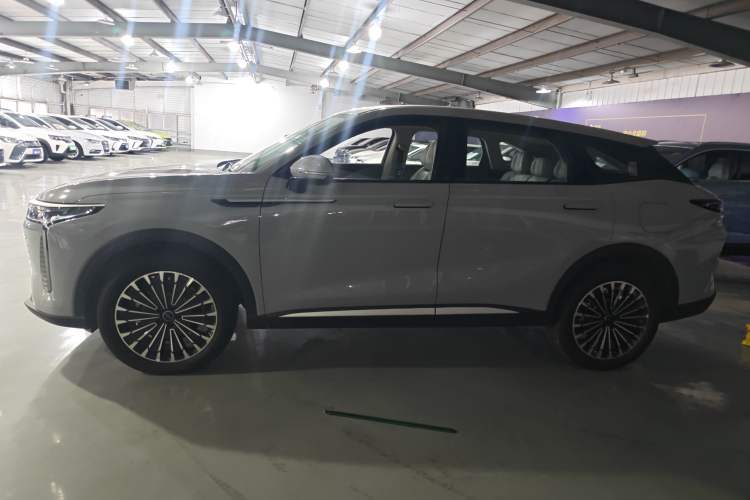 Used EXEED Stellar C-DM 2024 1.5T Long-Range Pro
