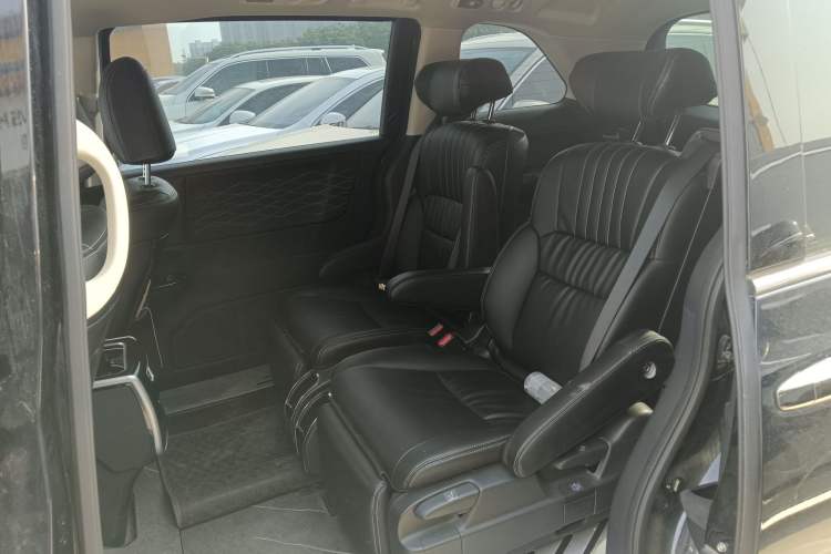 Used Honda Odyssey 2024 2.0L eHEV Sharp & Enjoy Edition