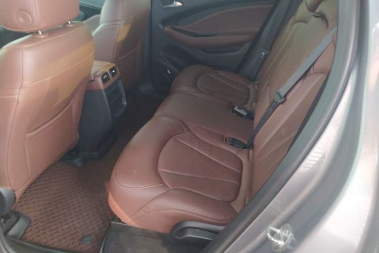 Used Buick Envision 2018 28T Four-Wheel Drive Luxury Model
