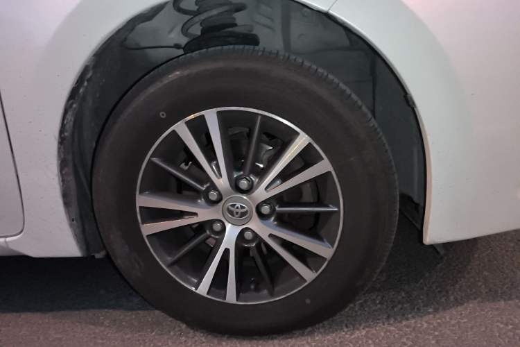 Used Toyota Levin 2016 1.6G CVT Elite Edition Right Front Wheel Hub