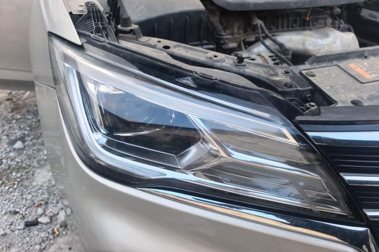 Used Roewe i5 2020 1.5L Automatic 4G Connect Luxury Flagship Edition