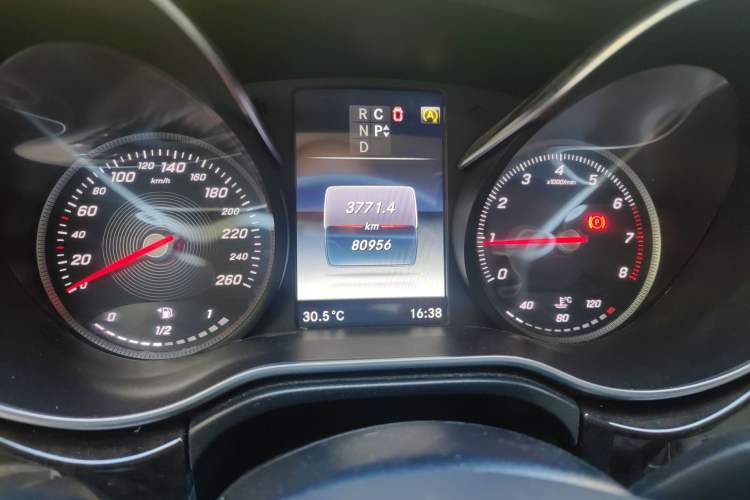 Used Mercedes-Benz V-Class 2016 V 260 Prestige Edition
