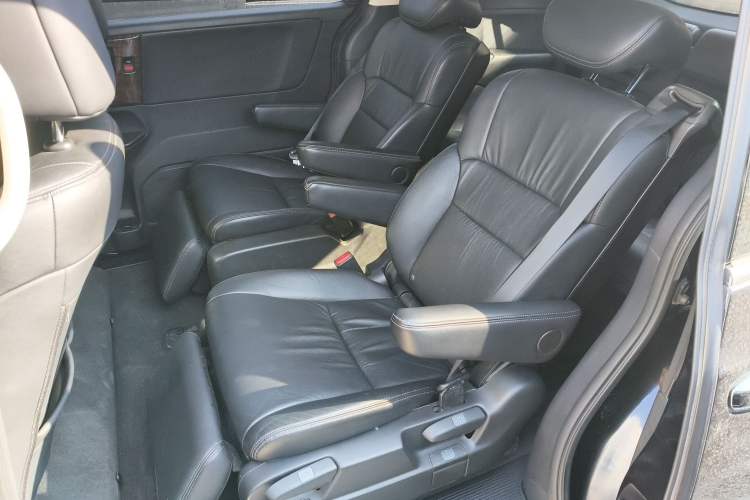 Used Honda Odyssey 2015 Updated Version 2.4L Smart Edition