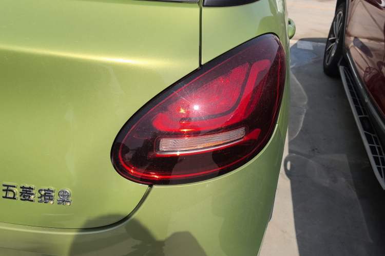 Used Wuling Bingo 2023 333 km Fast-Share Version Right Rear Taillight