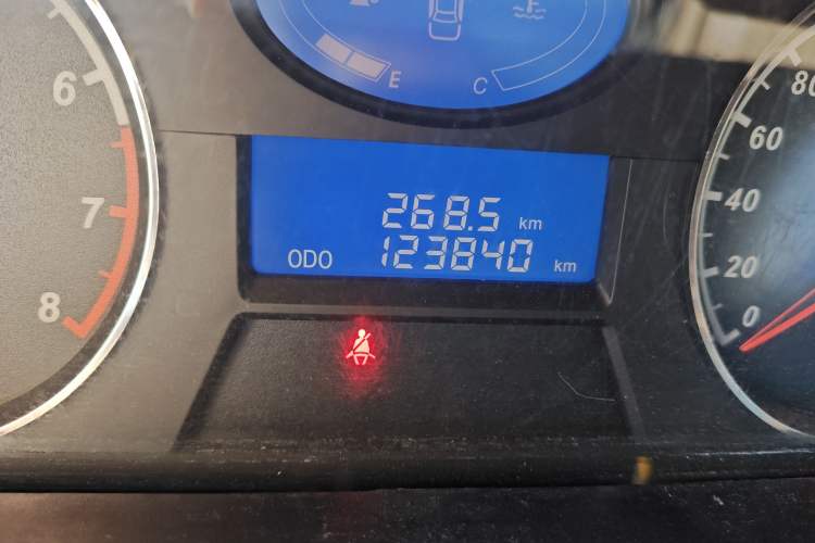 Used Geely Auto Classic Emgrand 2013 Hatchback 1.5L Manual Entry-Level Model