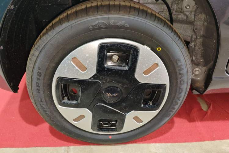 Used JAC Yiwei E10X 2024 Charming Edition 301km Lite