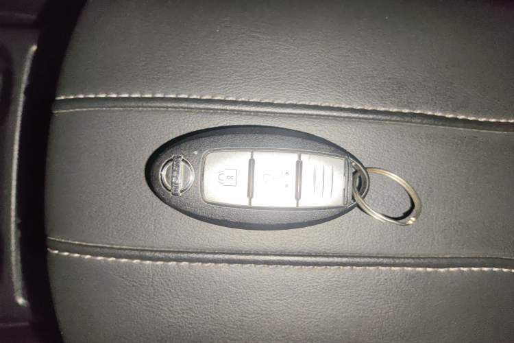 Used Nissan X-Trail 2022 2.0L Two-Wheel Drive Smart Connect & Comfort Edition