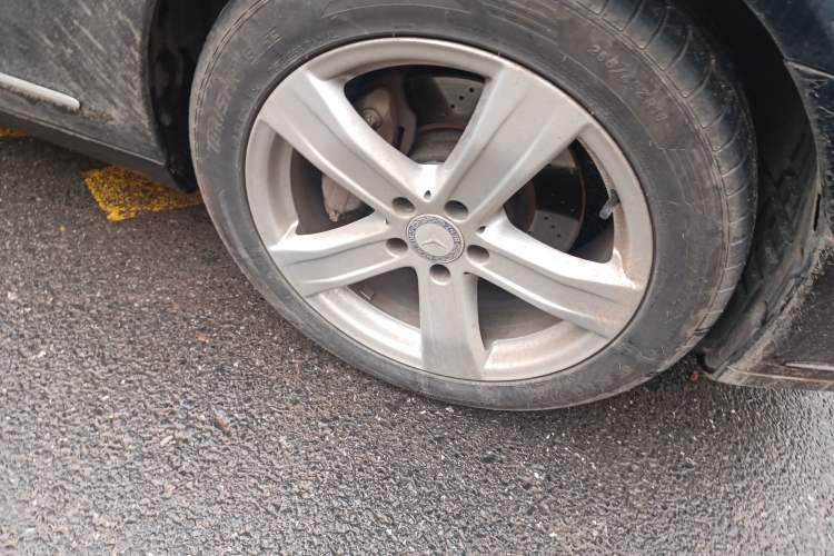 Used Mercedes-Benz S-Class 2012 S 300 L Luxury Grand Edition Right Front Wheel Hub