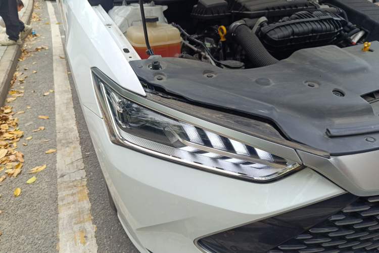 Used BYD Qin PLUS 2021 DM-i 120KM Flagship Model Right Front Headlight