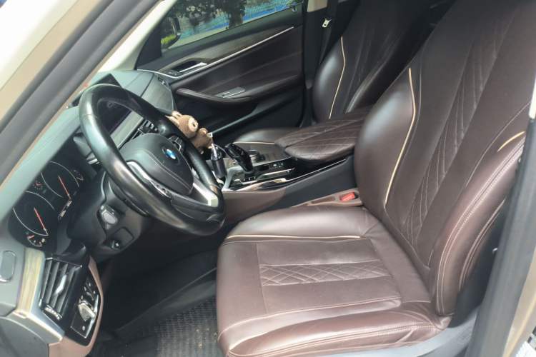 Used BMW 5 Series 2019 Facelifted 530Li Leading Edition Luxury Package Left Front Seat