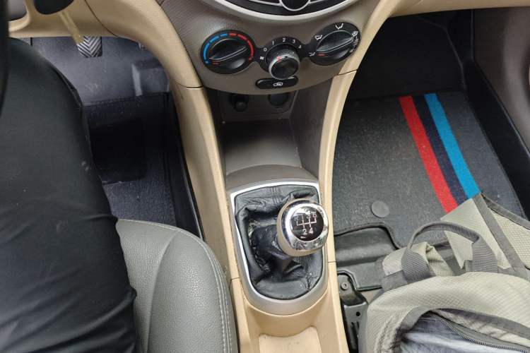 Used Hyundai Verna (older generation) 2010 Sedan 1.4L Manual Comfort GS
