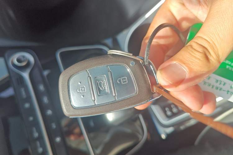 Used Hyundai Tucson 2019 280TGDi Dual-Clutch Two-Wheel Drive Fashion Edition China V Standard Vehicle Key