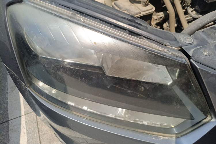 Used Skoda Yeti 2014 1.4 TSI DSG Polar Edition Right Front Headlight