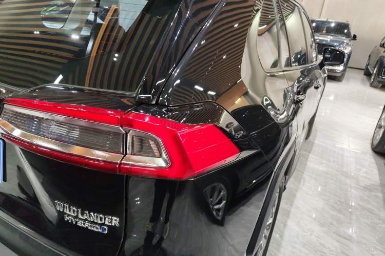 Used Toyota Wildlander 2022 Dual-Engine 2.5L E-CVT Two-Wheel Drive Luxury Edition
