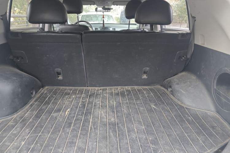 Used Kia Sportage R 2016 2.0L Manual Two-Wheel Drive GL Trim Trunk