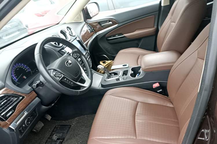 Used BYD S7 2016 2.0T Automatic Prestige Plus
