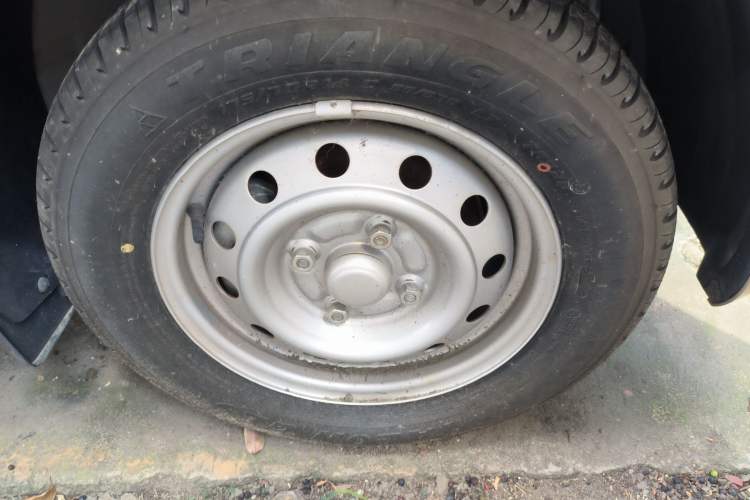 Used Wuling Hongguang V 2022 1.5L Jingqu Version Hydraulic Power Steering LAR