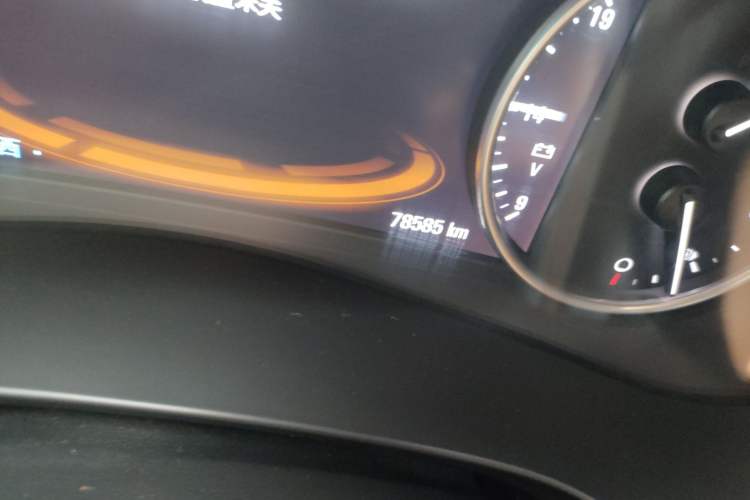 Used Buick LaCrosse 2016 20T Luxury Model Odometer Close Up