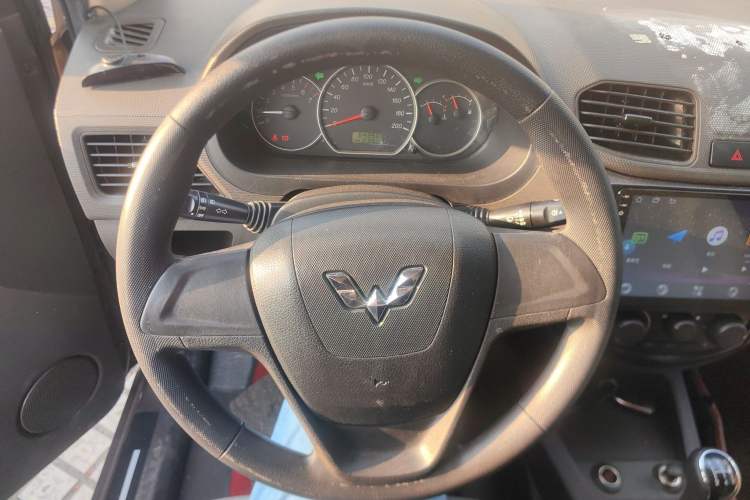 Used Wuling Hongguang 2015 1.5L S Basic Version China V Standard