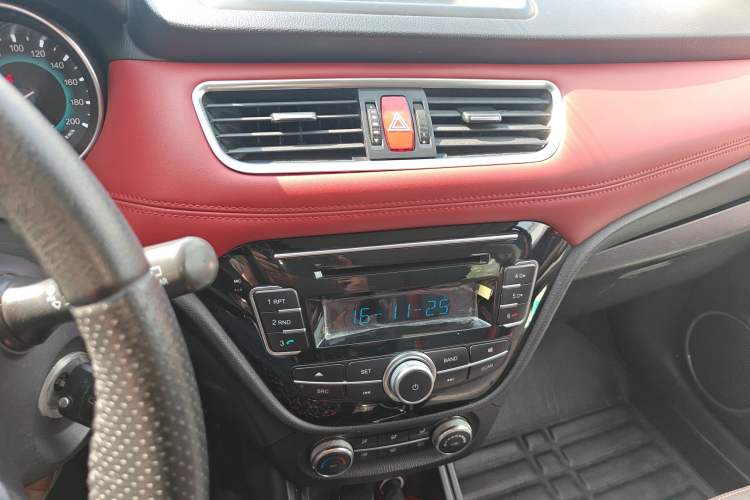 Used Haval H1 2016 Blue Label 1.5L Manual Urban Model
