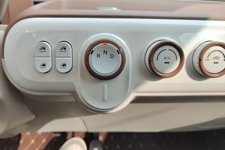 Used Bestune Pony 2026 222km Colorful Horse
