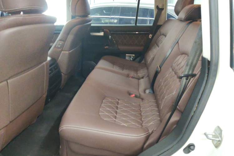 Used Toyota Land Cruiser 2014 4.0L Automatic Parallel Import Version 5 Seats