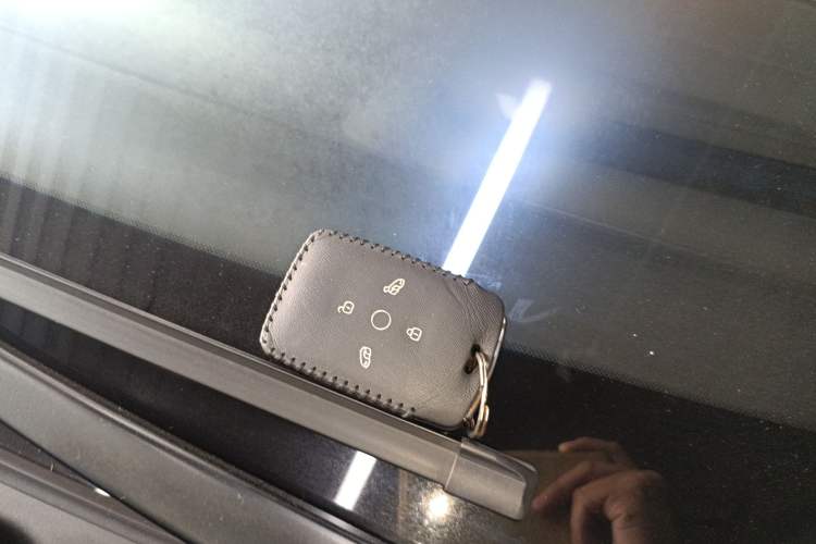 Used Geely Galaxy LEVC L380 2025 805 km Flagship Version All-Wheel Drive