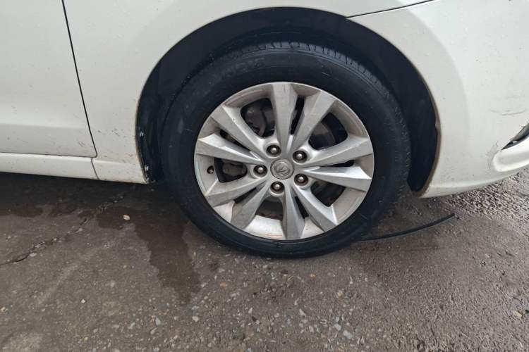 Used CHANGAN Eado 2014 1.6L Manual Luxury Model