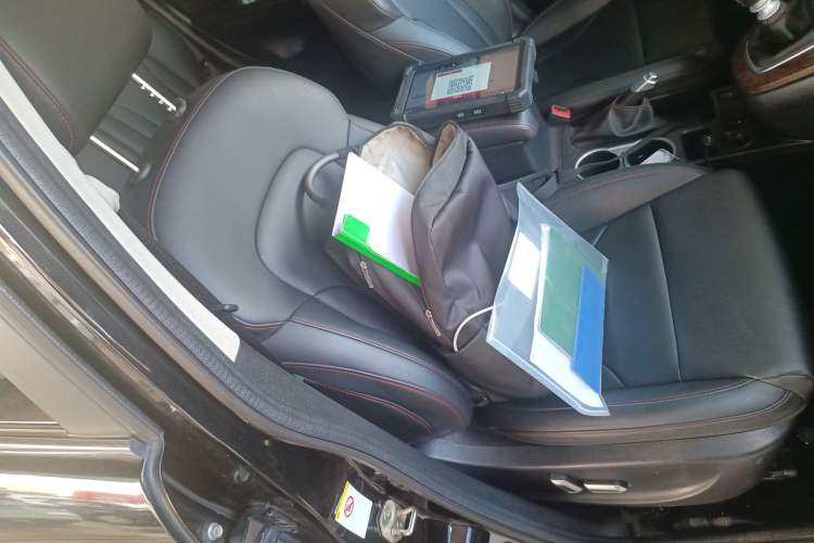 Used Haval H6 2015 Revised Version Sport Edition 1.5T Manual Transmission Two-Wheel Drive Elite Grade