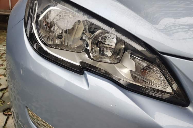 Used Peugeot 308S 2015 1.2T Automatic Jingchi Edition Right Front Headlight