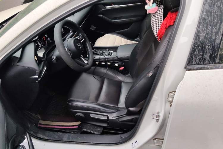 Used Mazda 3 Axela 2020 2.0L Automatic Zhiya Edition
