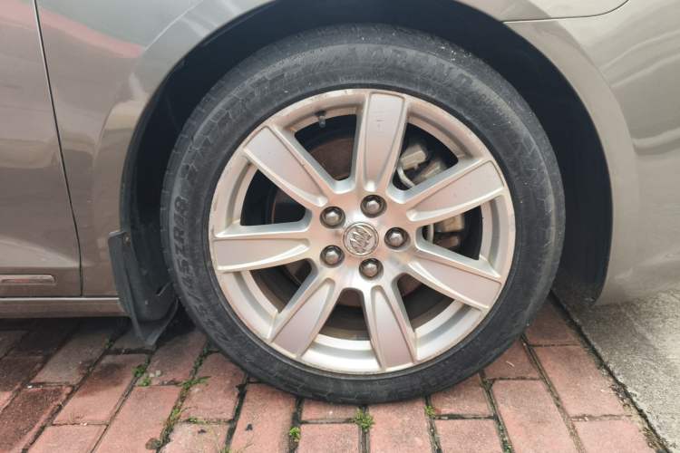 Used Buick LaCrosse 2011 2.4L SIDI Luxury Edition