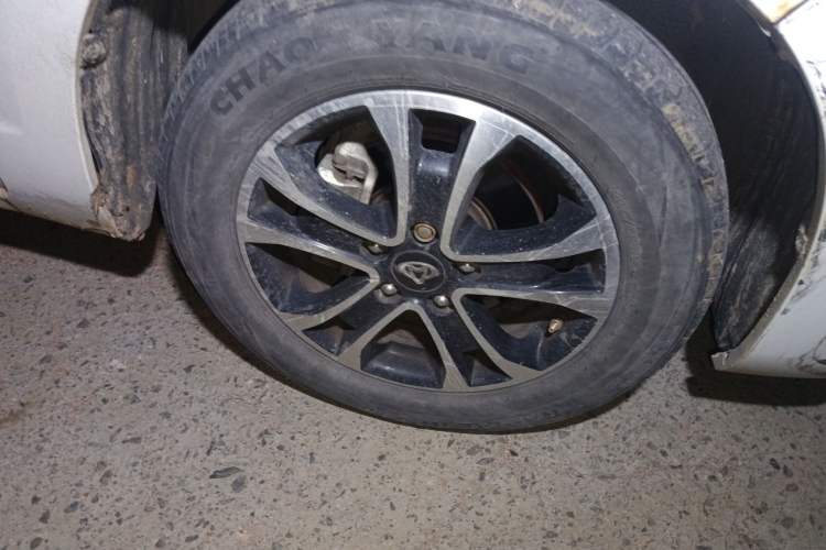 Used CHANGAN KAICHENG Ruixing S50 2017 1.5T Manual Comfort Model 6MT China V Standard Right Front Wheel Hub