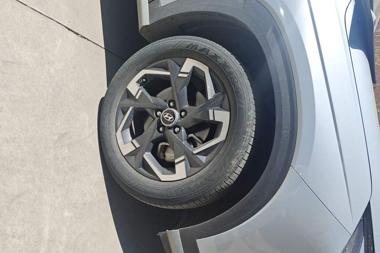 Used Hyundai ix35 2023 Musso 2.0L Flagship Edition TOP
