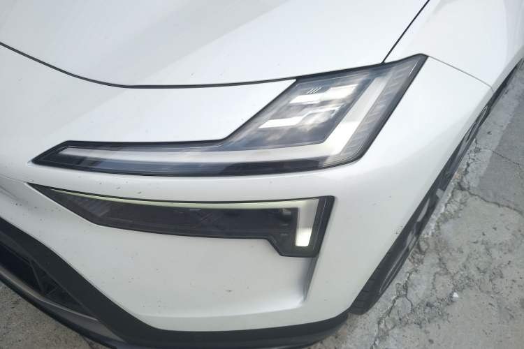 Used Polestar 4 2024 Dual-Motor Long-Range PLUS Dual-Star Connectivity Edition