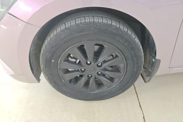 Used Hyundai Celesta 2020 1.6L Automatic GL Enjoyable Edition Left Front Wheel Hub