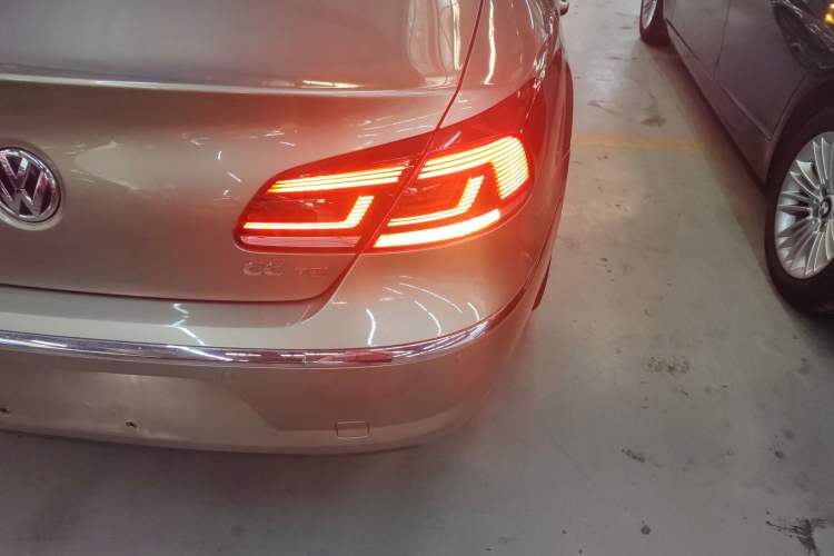 Used Volkswagen FAW-Volkswagen CC 2016 1.8TSI Prestige Model