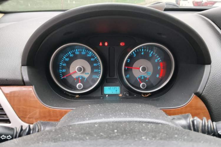 Used Buick Excelle 2013 1.5L Manual Luxury Model
