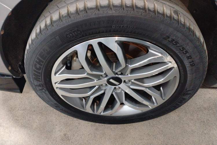 Used Wey VV5 2017 2.0T Ultra-Luxury Version Exterior 1