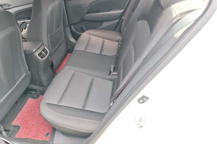 Used Hyundai Elantra (6th Generation / Lingdong) 2018 1.4T Dual-Clutch Xuan Dong · Dynamic Edition Left Rear Seat