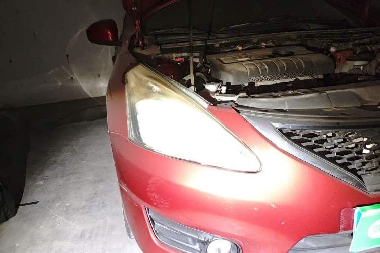 Used Nissan Tiida 2011 1.6L CVT Smart Version
