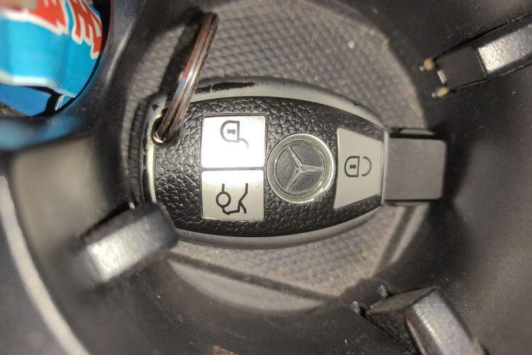 Used Mercedes-Benz GLC 2018 GLC 260 4MATIC Luxury Model