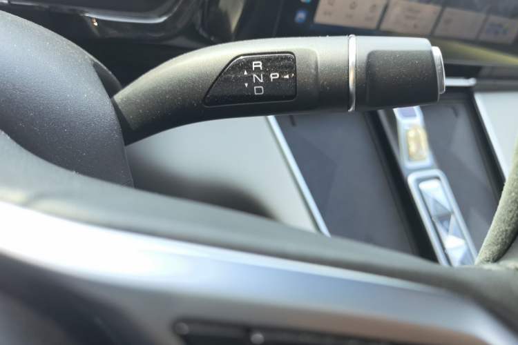 Used Haval Fierce Dragon Max 2023 1.5L Hi4 105 Four-Wheel Drive Navigation Edition Gear Lever