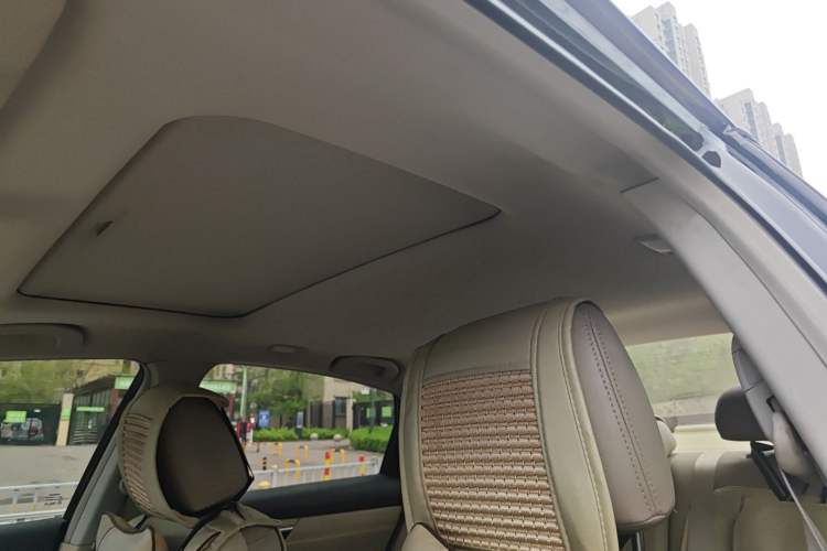 Used Nissan Teana 2016 2.0L XE Fashion Edition Headliner