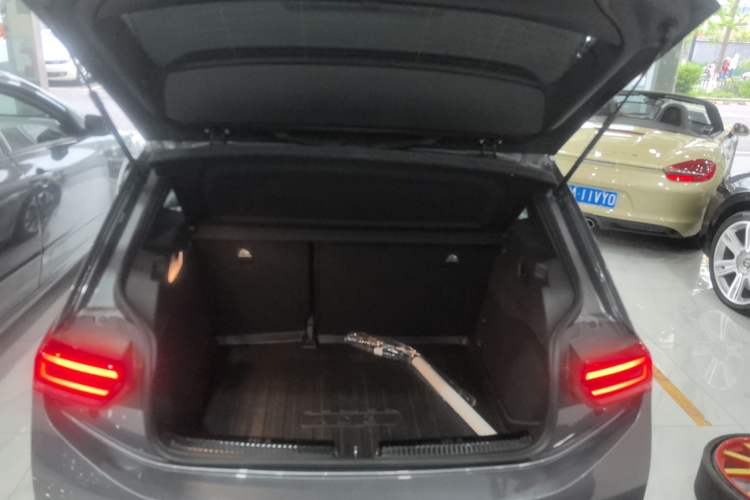 Used Volkswagen ID.3 2024 Outstanding Edition Trunk